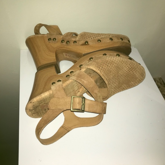 Korks ABLOOM studded perforated suede leather shoes - Picture 7 of 16